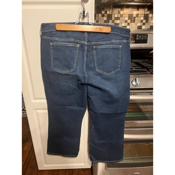 New Torrid Crop Flare Jeans 18 - Picture 5 of 7